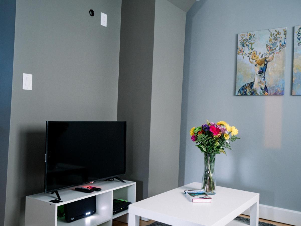 Elmwood Suite Winnipeg Bagian luar foto