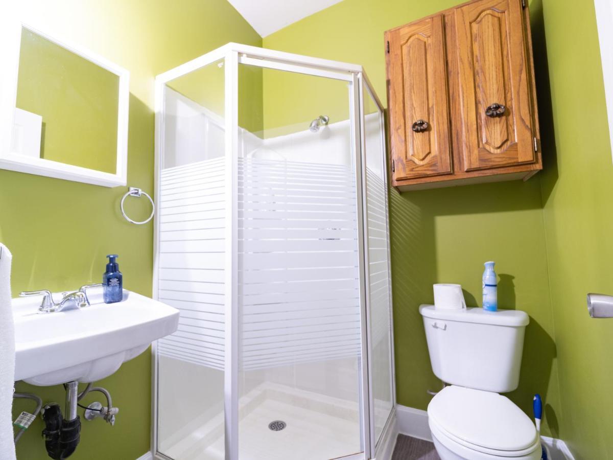 Elmwood Suite Winnipeg Bagian luar foto